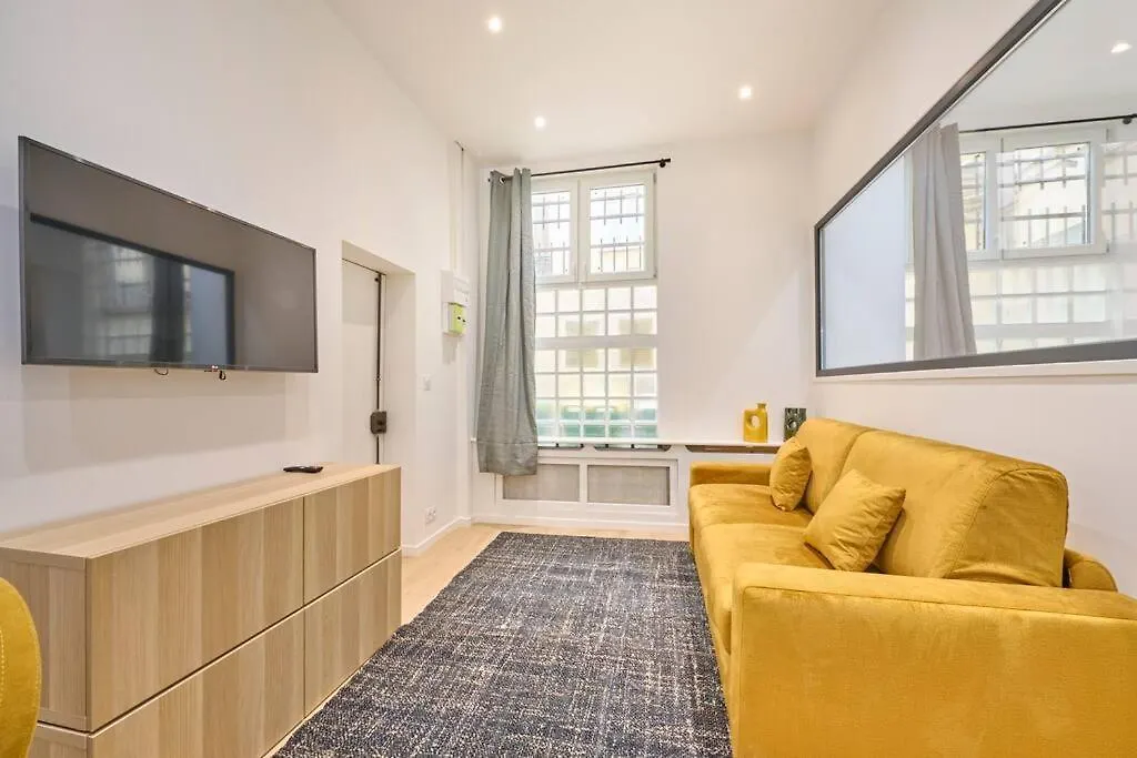 Marais - Modern Apartment Parigi
