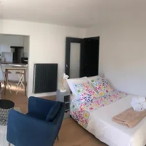 Rond Point Studio Cosy Et Avec Balcon Saint-Etienne (Loire)