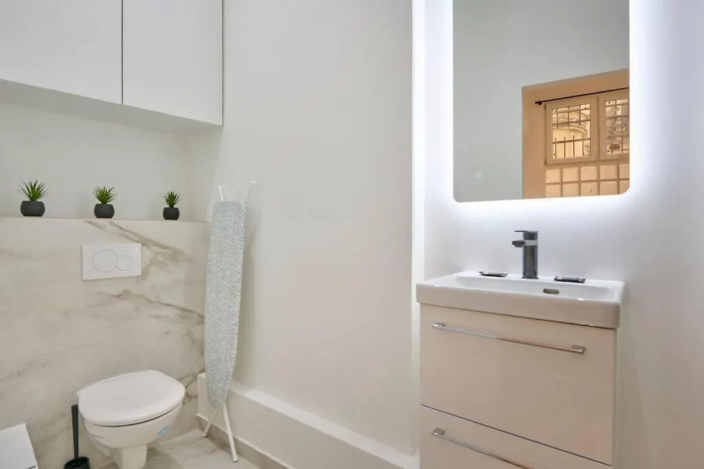 Marais - Modern Apartment Paris 0*,