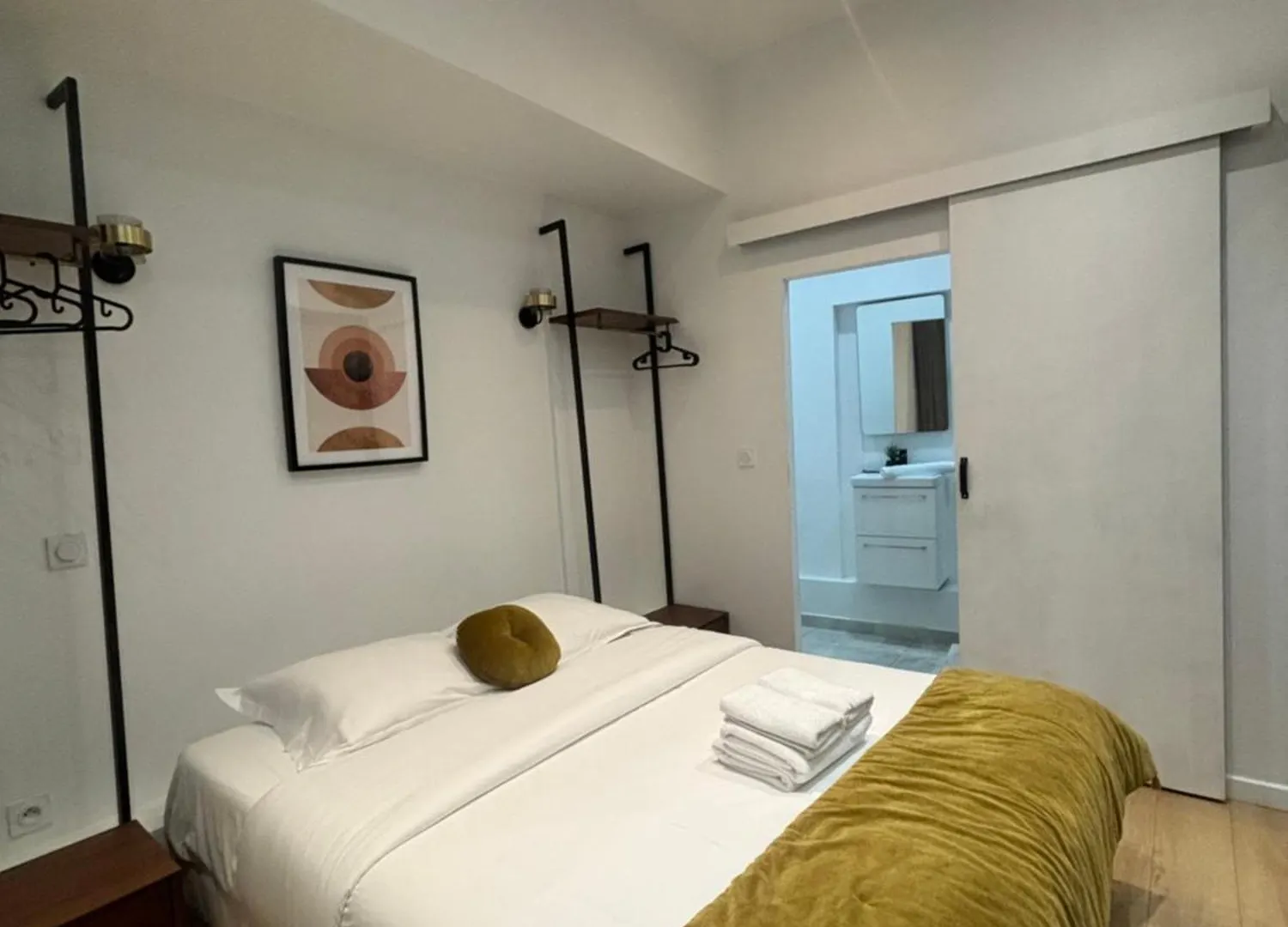 Marais - Modern Apartment Paris